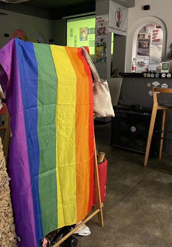 感谢大家捧场😄之前没想到坐这么满下周会准备多些小凳子想要坐沙发🛋️舒服一些的下周可能需要更早点套子还有剩余需要润滑油和HIV试纸的提早说我好工作日的时候去疾控领取周日时候免费发放给大家#线下活动 #广西 #桂林 #同志亲友会 #电影分享会 #出色伙伴 @movieweekend感谢大家捧场😄之前没想到坐这么满下周会准备多些小凳子想要坐沙发🛋️舒服一些的下周可能需要更早点套子还有剩余需要润滑油和HIV试纸的提早说我好工作日的时候去疾控领取周日时候免费发放给大家#线下活动 #广西 #桂林 #同志亲友会 #电影分享会 #出色伙伴 @movieweekend